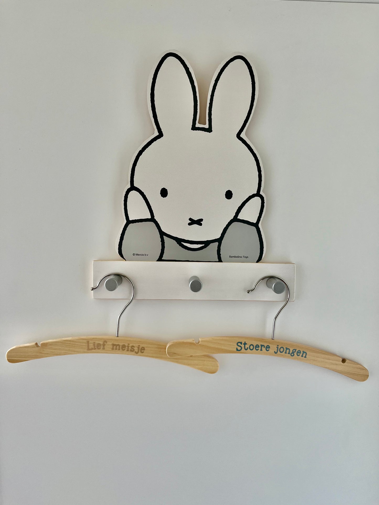 Kledinghanger met naam of tekst