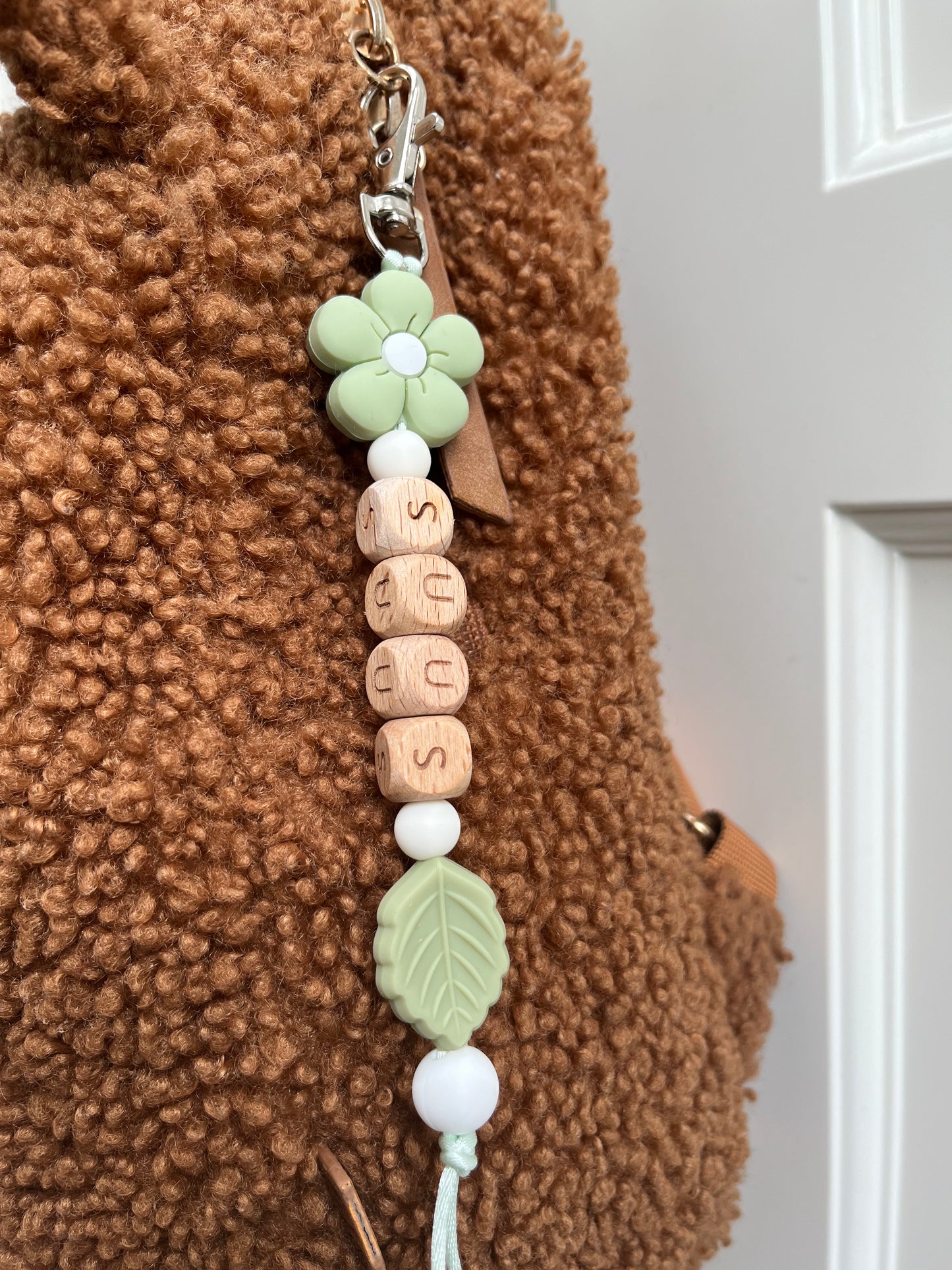 Sleutelhanger met naam - bloem en blad